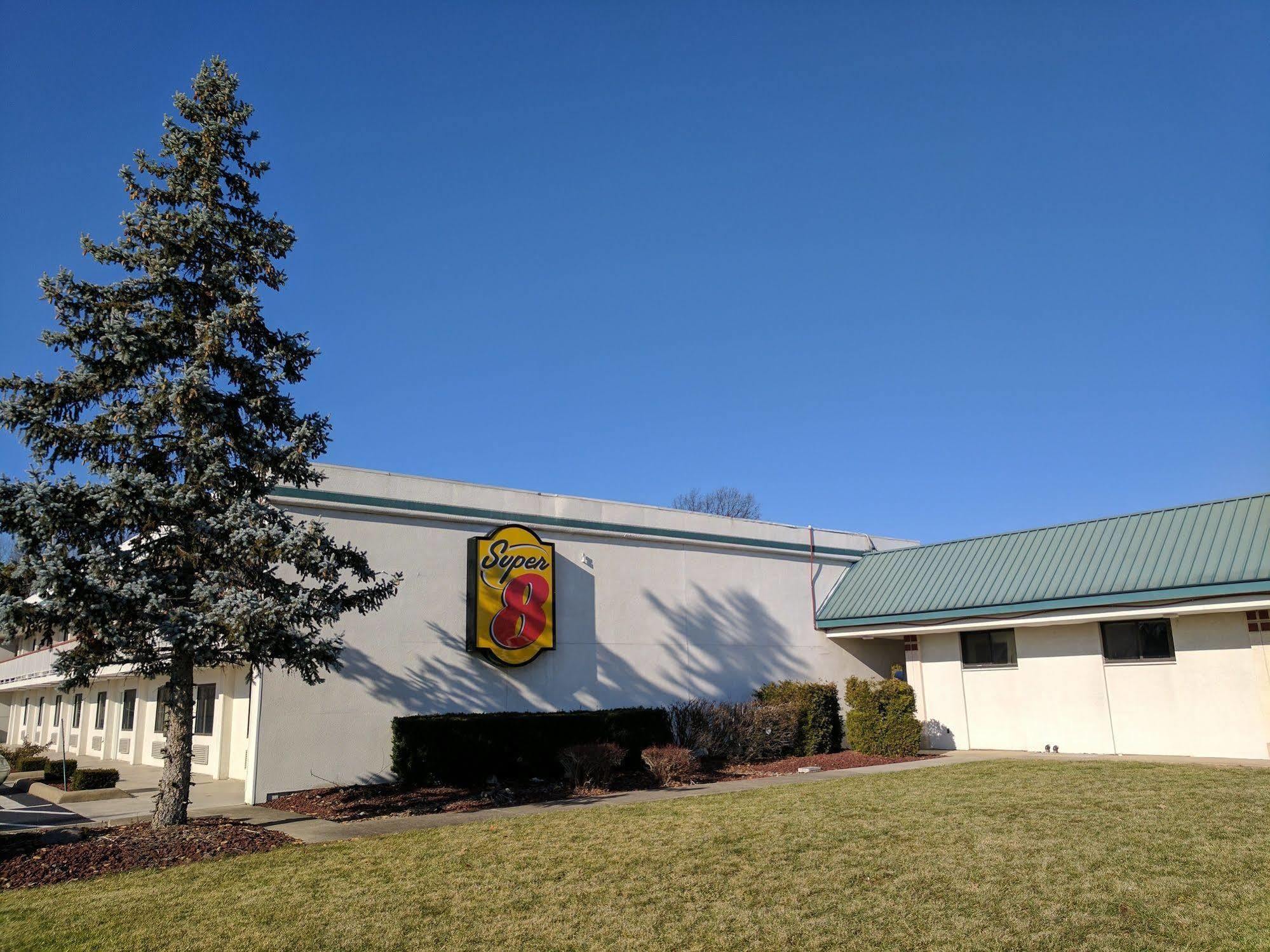 Sprucewood Inn Elyria Dış mekan fotoğraf