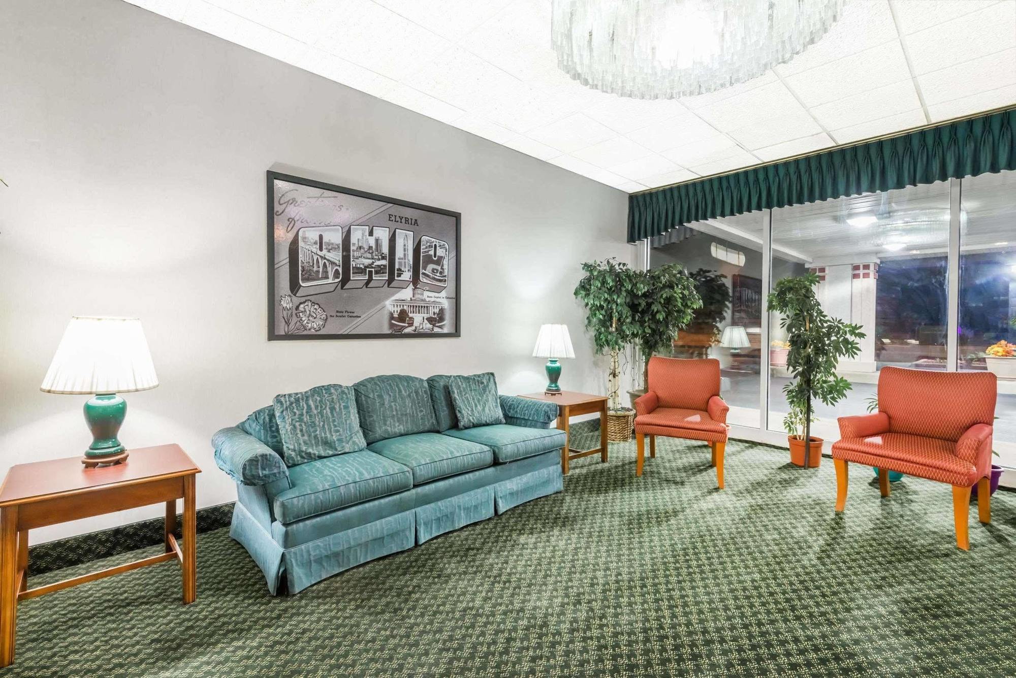 Sprucewood Inn Elyria Dış mekan fotoğraf