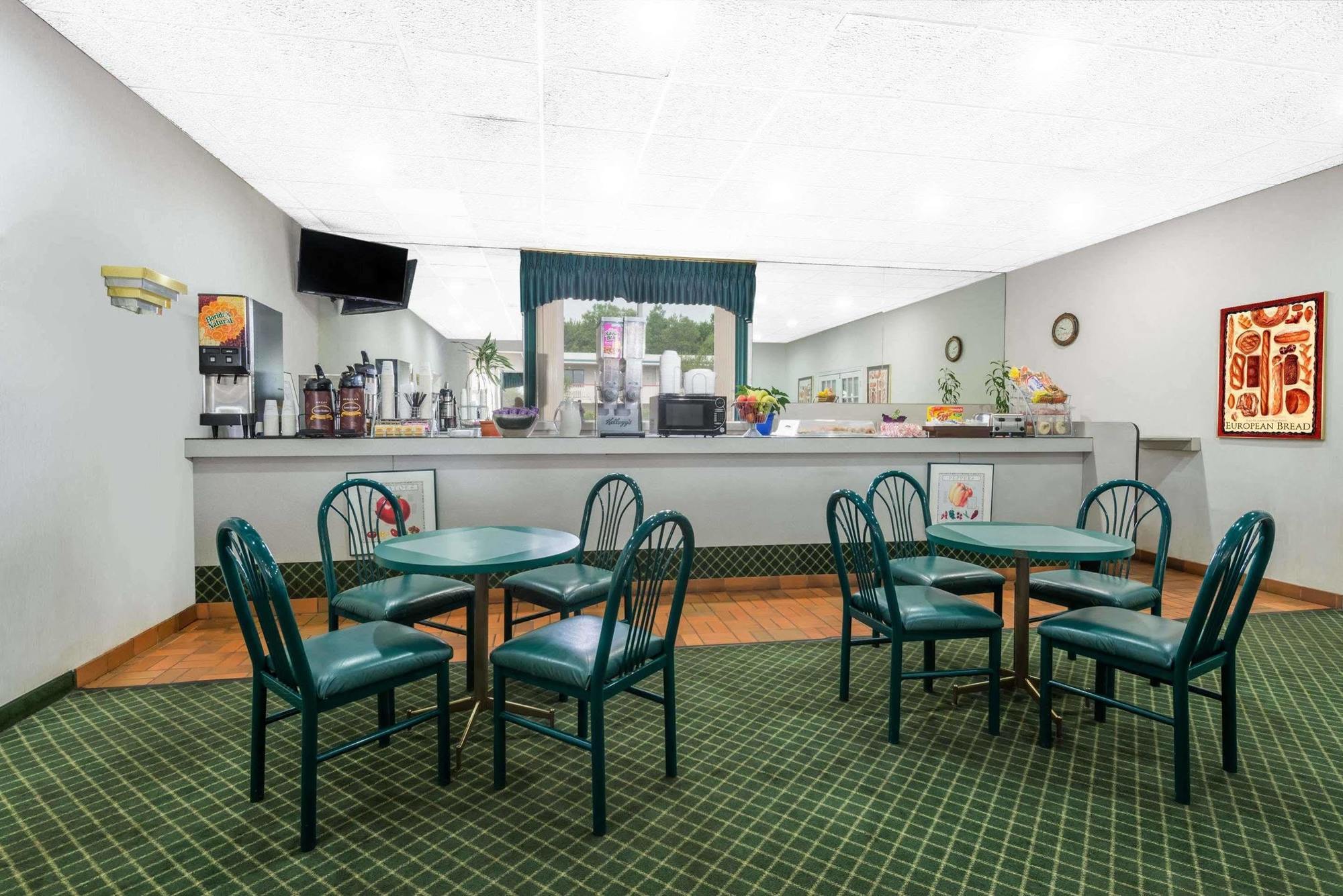 Sprucewood Inn Elyria Dış mekan fotoğraf